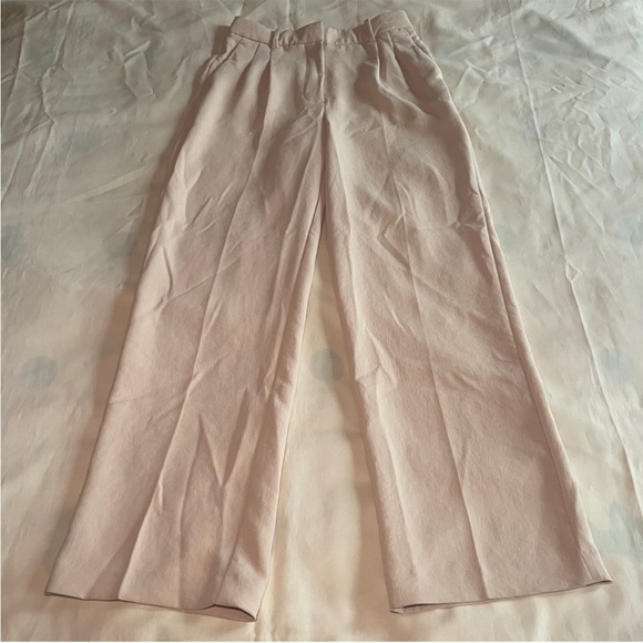 Aritzia- The Effortless Pants Yellow Beige Cream Size 4 Wide Leg - Picture 2 of 10